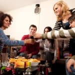 7 Warning Signs Your Friends Are Making Your Addiction Worse